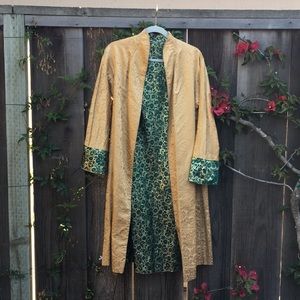 Beautiful Vintage Silk Jacquard Robe